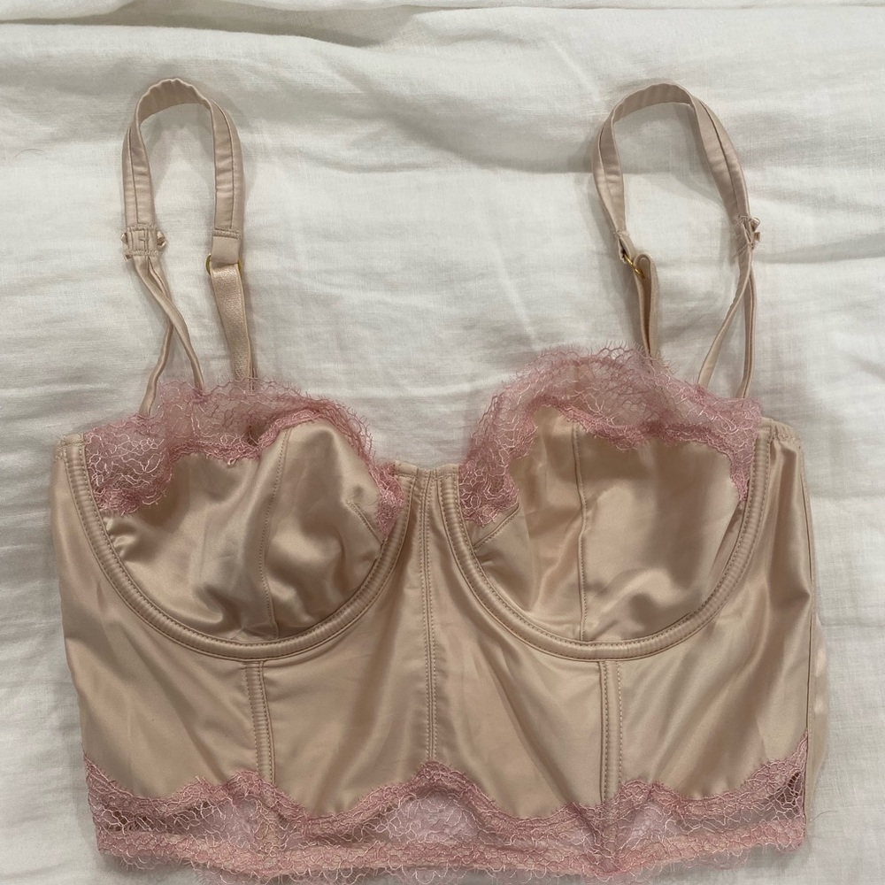 VS bra size 32DD